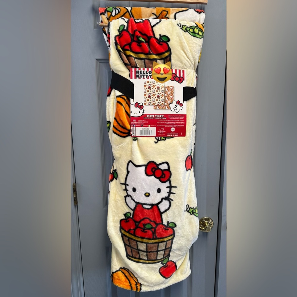 Hello Kitty Cloud Throw Set of Two